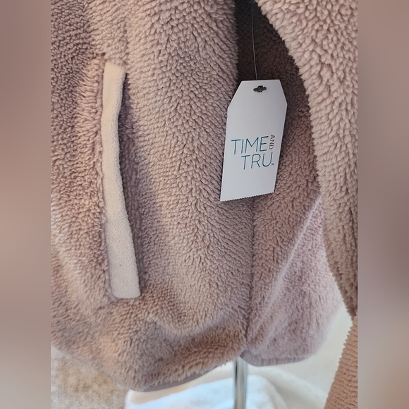 NWT Sherpa Pullover Fleece Lined Chalk Rose/Pink Sz 1X (16W-18W) - Picture 7 of 12